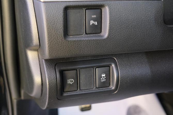 Toyota Camry VII (XV50) Рестайлинг с пробегом 2016 года, цена 1 939 000 рублей, 147000 км, седан, Автокод Объявления