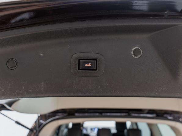 Nissan Patrol VI (Y62) Рестайлинг с пробегом 2015 года, цена 3 050 000 рублей, 171587 км, внедорожник, Автокод Объявления