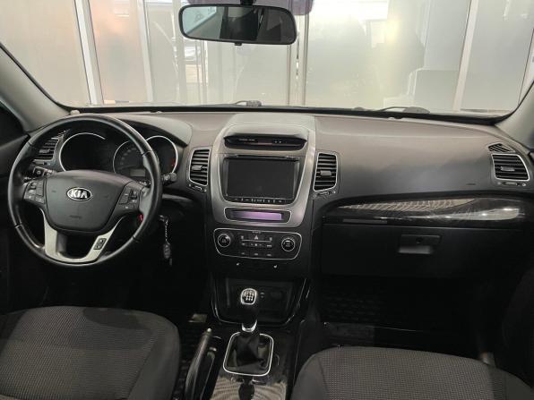 Kia Sorento II Рестайлинг с пробегом 2016 года, цена 2 099 000 рублей, 81237 км, внедорожник, Автокод Объявления