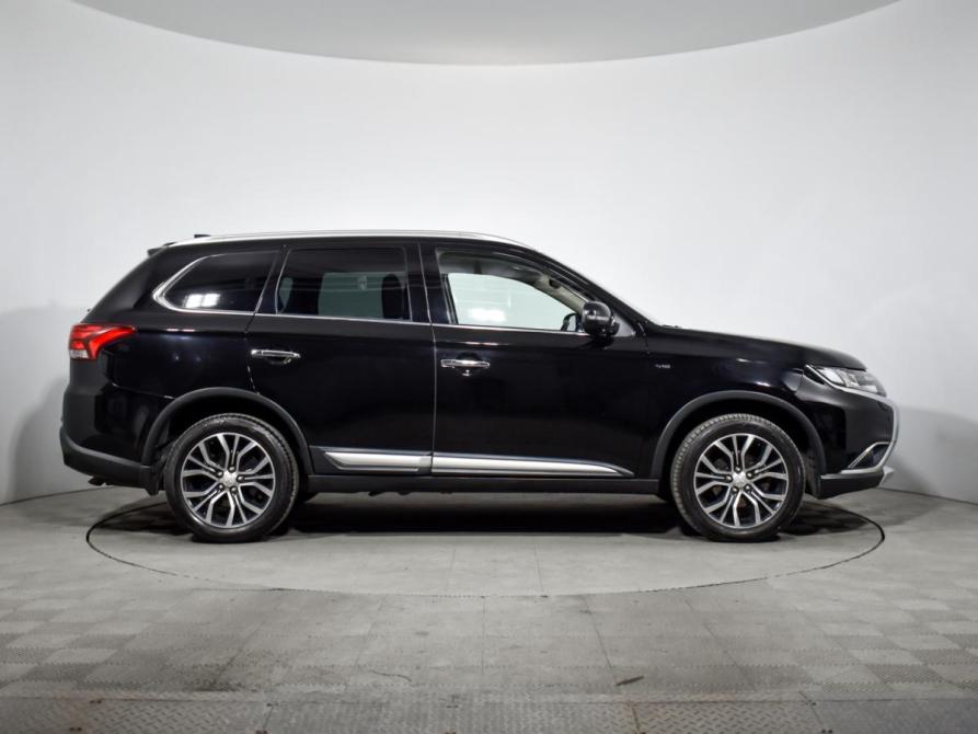 Mitsubishi Outlander III Рестайлинг 2 Санкт-Петербург  - изображение 4