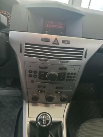 Opel Astra H Рестайлинг с пробегом 2011 года, цена 475 000 рублей, 223000 км, универсал, Автокод Объявления
