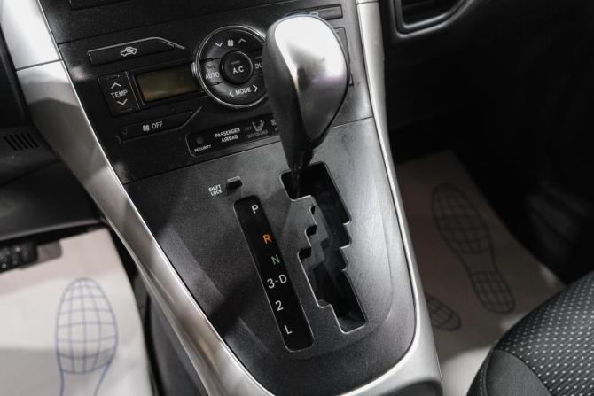 Toyota Auris I Рестайлинг с пробегом 2012 года, цена 1 049 000 рублей, 148400 км, хэтчбек, Автокод Объявления