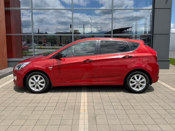 Hyundai Solaris I Рестайлинг с пробегом 2015 года, цена 950 000 рублей, 224973 км, хэтчбек, Автокод Объявления