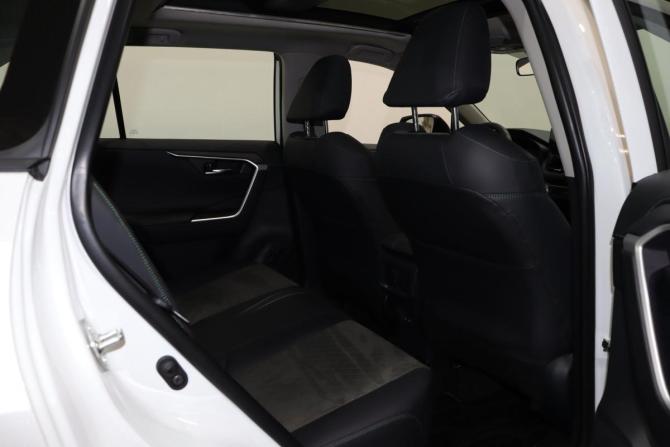 Toyota RAV4 VI (XA60) с пробегом 2025 года, цена 4 350 000 рублей, 135 км, внедорожник, Автокод Объявления