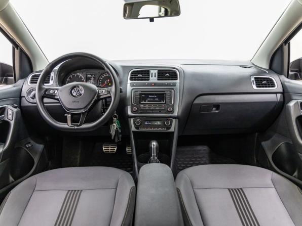 Volkswagen Polo V Рестайлинг с пробегом 2016 года, цена 1 078 000 рублей, 171058 км, седан, Автокод Объявления