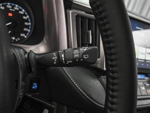 Toyota RAV4 IV (XA40) Рестайлинг с пробегом 2016 года, цена 2 379 000 рублей, 86625 км, внедорожник, Автокод Объявления