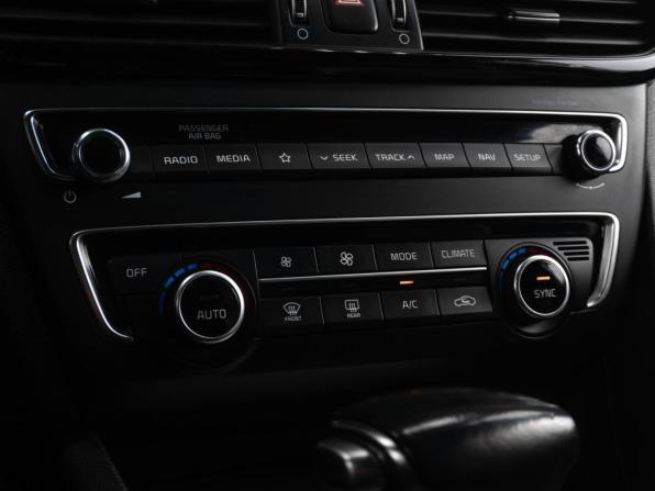 Kia Optima IV Рестайлинг с пробегом 2018 года, цена 1 884 070 рублей, 138029 км, седан, Автокод Объявления