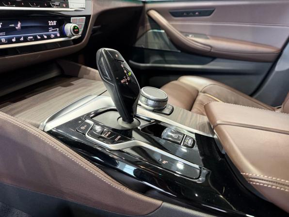 BMW 5 серии VII (G30/G31/G38) Рестайлинг с пробегом 2020 года, цена 4 299 000 рублей, 128000 км, седан, Автокод Объявления