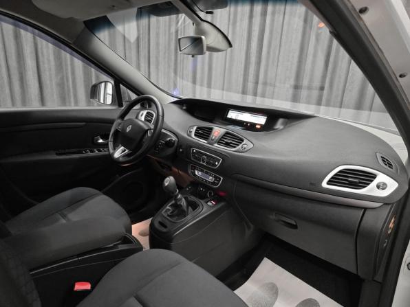 Renault Scenic III с пробегом 2010 года, цена 680 000 рублей, 191000 км, минивэн, Автокод Объявления