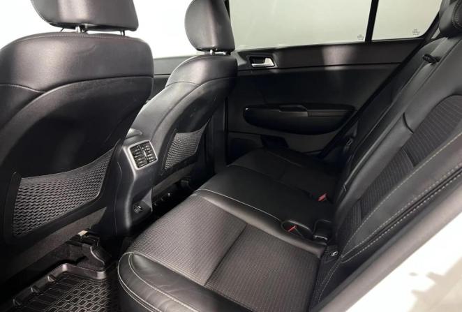 Kia Sportage IV Рестайлинг с пробегом 2018 года, цена 2 175 000 рублей, 113723 км, внедорожник, Автокод Объявления
