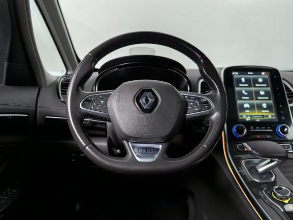 Renault Espace V с пробегом 2018 года, цена 1 645 000 рублей, 223291 км, минивэн, Автокод Объявления