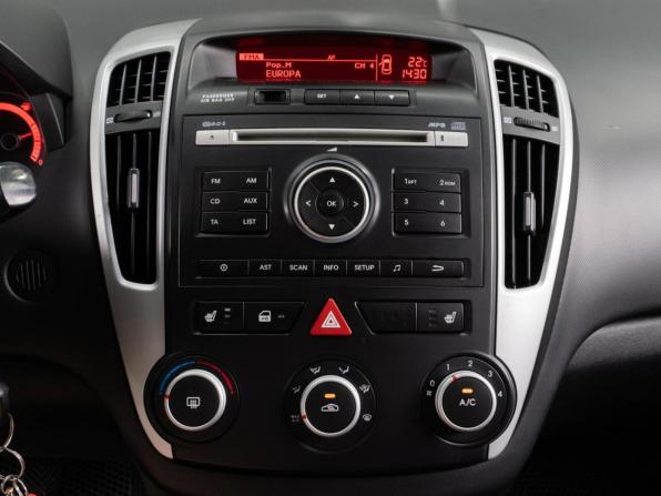 Kia Ceed I Рестайлинг с пробегом 2011 года, цена 600 000 рублей, 307023 км, хэтчбек, Автокод Объявления
