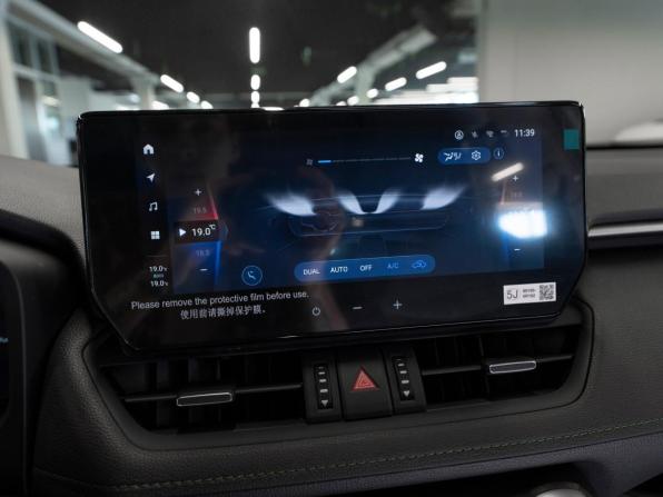 Toyota RAV4 V (XA50) с пробегом 2025 года, цена 4 650 000 рублей, 50 км, внедорожник, Автокод Объявления
