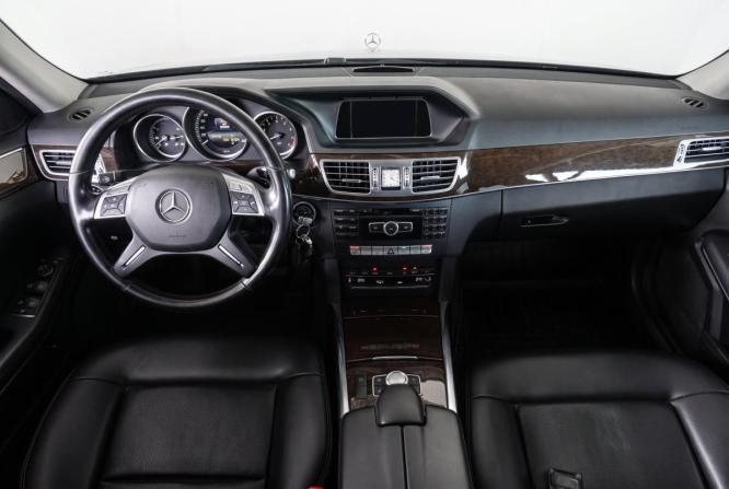 Mercedes-Benz E-Класс IV (W212 S212 C207) Рестайлинг с пробегом 2013 года, цена 1 690 000 рублей, 252594 км, седан, Автокод Объявления