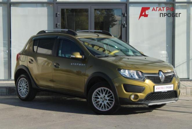 Renault Sandero II с пробегом 2016 года, цена 1 050 000 рублей, 123487 км, хэтчбек, Автокод Объявления