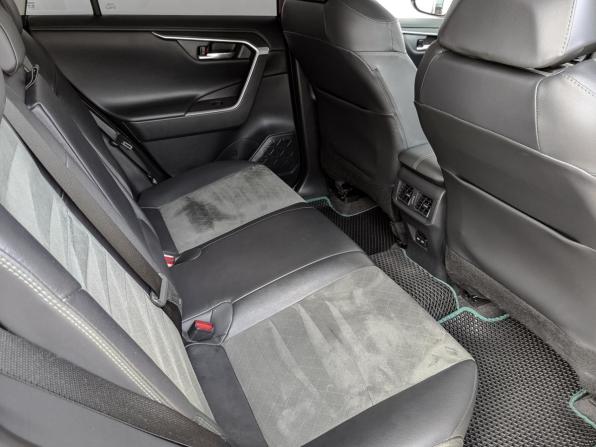 Toyota RAV4 V (XA50) с пробегом 2023 года, цена 3 690 000 рублей, 43405 км, внедорожник, Автокод Объявления