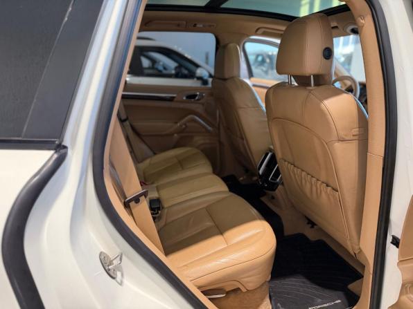 Porsche Cayenne II (958) с пробегом 2011 года, цена 2 340 000 рублей, 189000 км, внедорожник, Автокод Объявления
