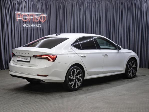 Skoda Octavia IV (A8) с пробегом 2020 года, цена 2 449 000 рублей, 76253 км, лифтбек, Автокод Объявления