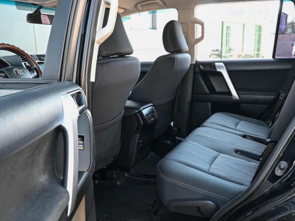 Toyota Land Cruiser Prado 150 Series Рестайлинг 2 с пробегом 2018 года, цена 6 679 000 рублей, 189791 км, внедорожник, Автокод Объявления