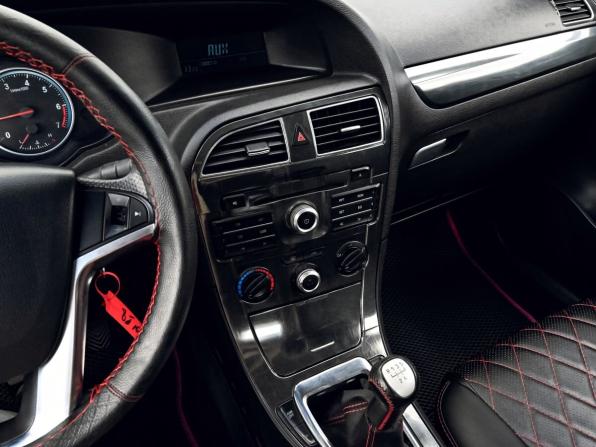 Brilliance V5 I с пробегом 2015 года, цена 575 000 рублей, 170277 км, внедорожник, Автокод Объявления