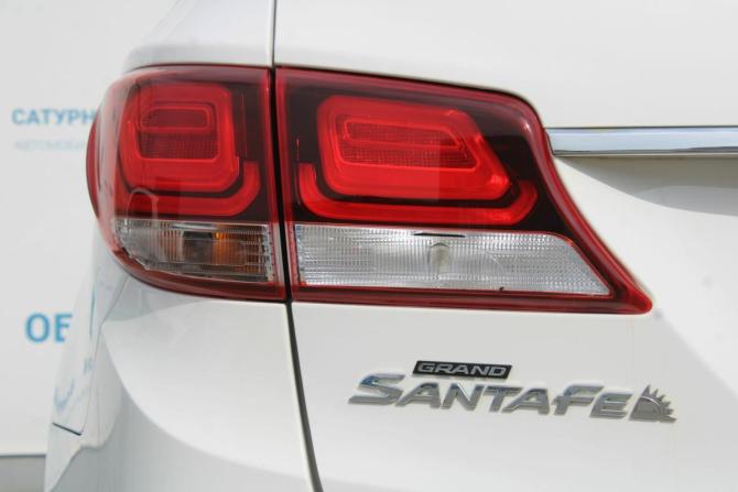 Hyundai Santa Fe III Рестайлинг с пробегом 2017 года, цена 2 500 000 рублей, 116000 км, внедорожник, Автокод Объявления