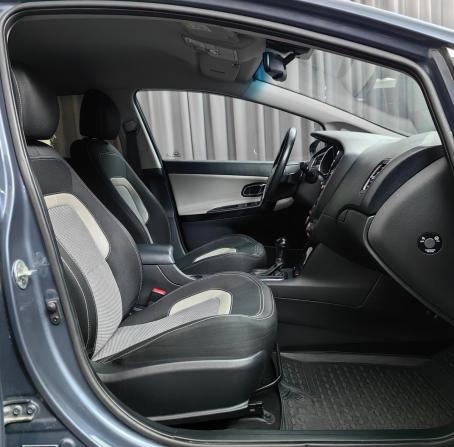 Kia Ceed II Рестайлинг с пробегом 2018 года, цена 1 222 000 рублей, 128338 км, хэтчбек, Автокод Объявления