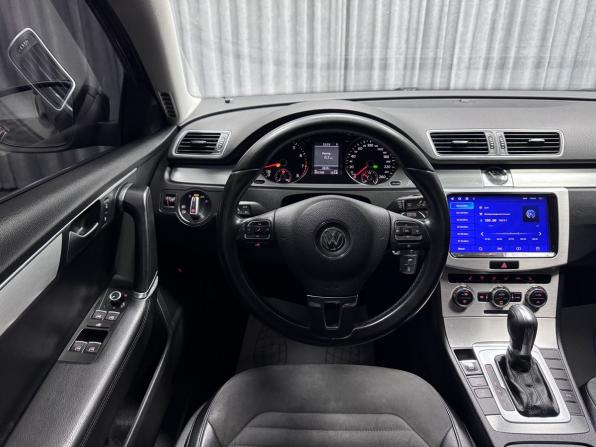 Volkswagen Passat B7 с пробегом 2013 года, цена 1 340 000 рублей, 207740 км, седан, Автокод Объявления