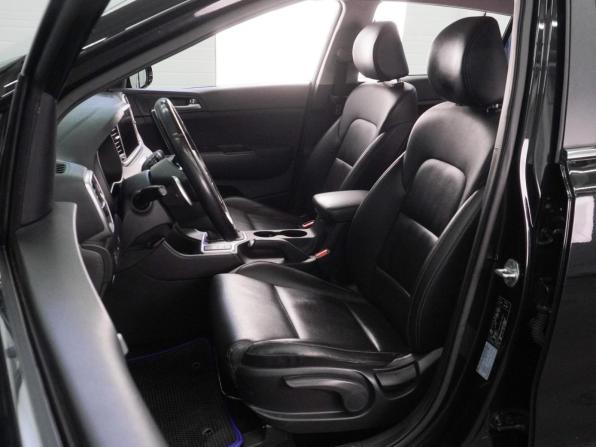Kia Sportage IV Рестайлинг с пробегом 2019 года, цена 1 844 070 рублей, 162594 км, внедорожник, Автокод Объявления