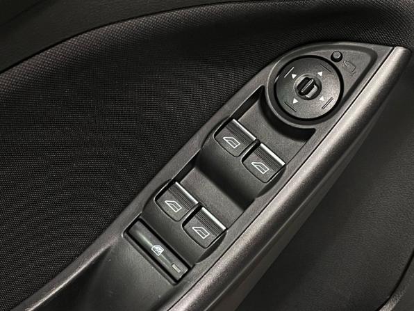 Ford Focus III Рестайлинг с пробегом 2017 года, цена 1 098 000 рублей, 115307 км, седан, Автокод Объявления