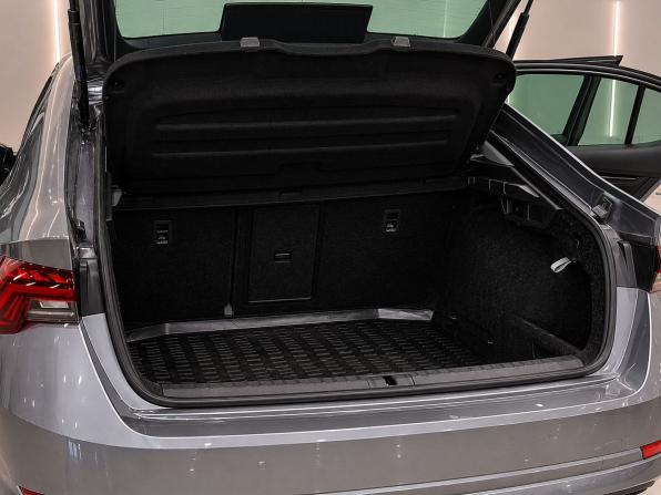 Skoda Octavia IV (A8) с пробегом 2020 года, цена 2 395 000 рублей, 134000 км, лифтбек, Автокод Объявления