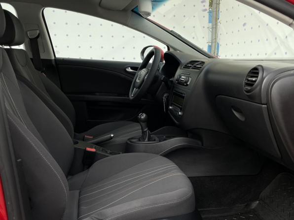 SEAT Leon II Рестайлинг с пробегом 2012 года, цена 920 000 рублей, 141990 км, хэтчбек, Автокод Объявления