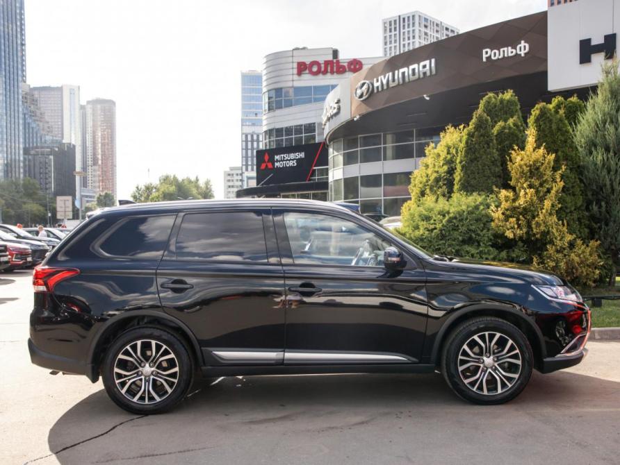 Mitsubishi Outlander III Рестайлинг 2 Москва  - изображение 3