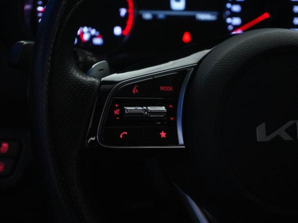 Kia Cerato IV Рестайлинг с пробегом 2022 года, цена 2 257 444 рубля, 79896 км, седан, Автокод Объявления