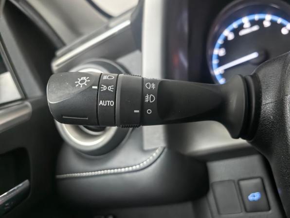 Toyota RAV4 IV (XA40) Рестайлинг с пробегом 2016 года, цена 2 194 000 рублей, 55124 км, внедорожник, Автокод Объявления