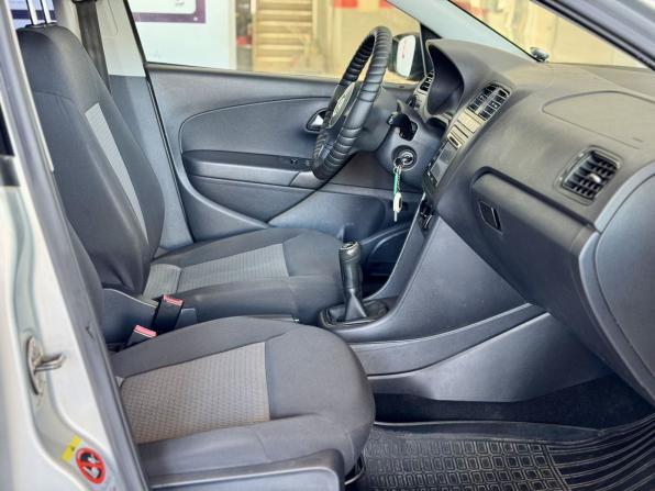 Volkswagen Polo V с пробегом 2012 года, цена 599 000 рублей, 264000 км, седан, Автокод Объявления