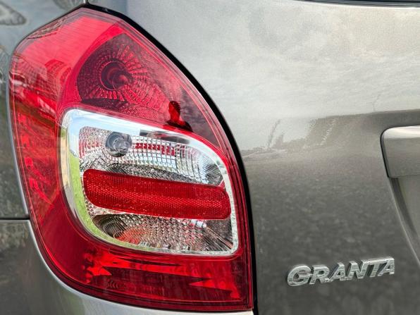Lada (ВАЗ) Granta I Рестайлинг с пробегом 2022 года, цена 749 000 рублей, 50000 км, универсал, Автокод Объявления