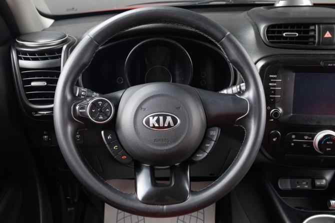 Kia Soul II Рестайлинг с пробегом 2018 года, цена 1 729 000 рублей, 157000 км, хэтчбек, Автокод Объявления