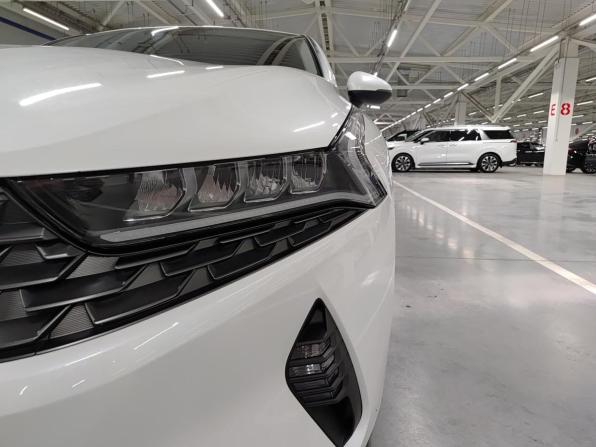 Kia K5 III с пробегом 2021 года, цена 2 100 000 рублей, 97928 км, седан, Автокод Объявления