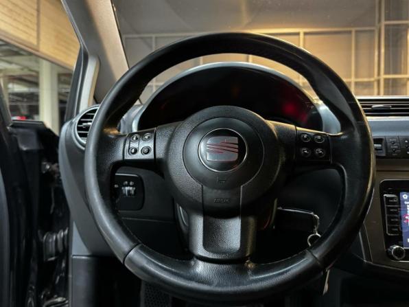 SEAT Leon II с пробегом 2008 года, цена 647 000 рублей, 198000 км, хэтчбек, Автокод Объявления
