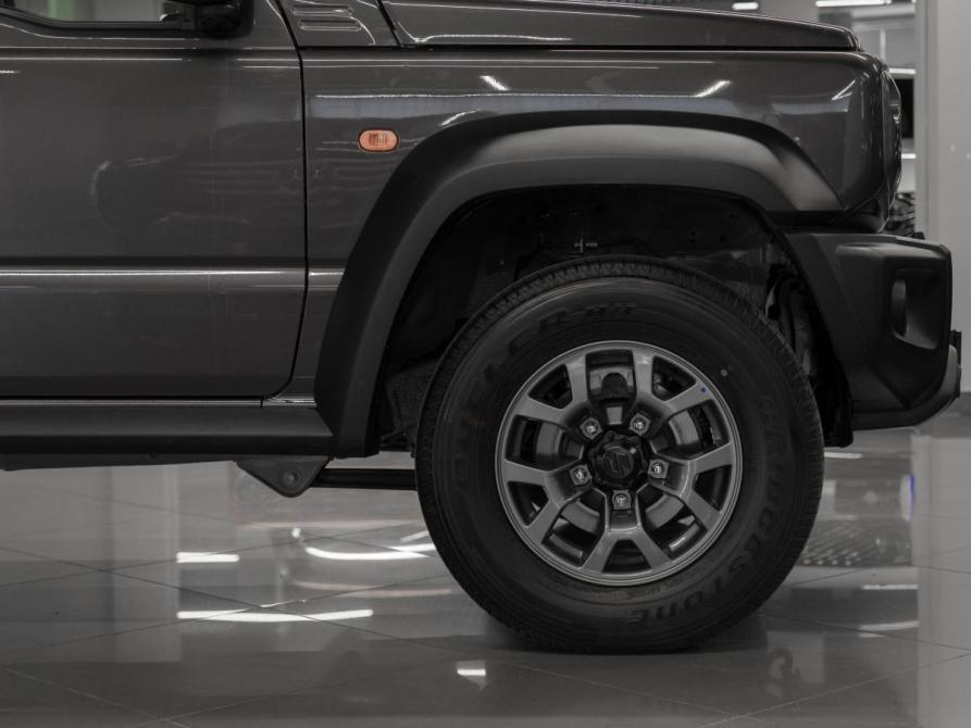 Suzuki Jimny IV Москва  - изображение 18