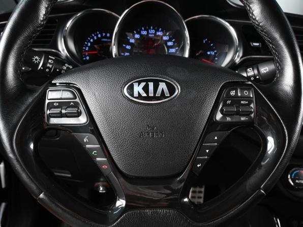 Kia Ceed II Рестайлинг с пробегом 2018 года, цена 1 630 000 рублей, 116741 км, хэтчбек, Автокод Объявления