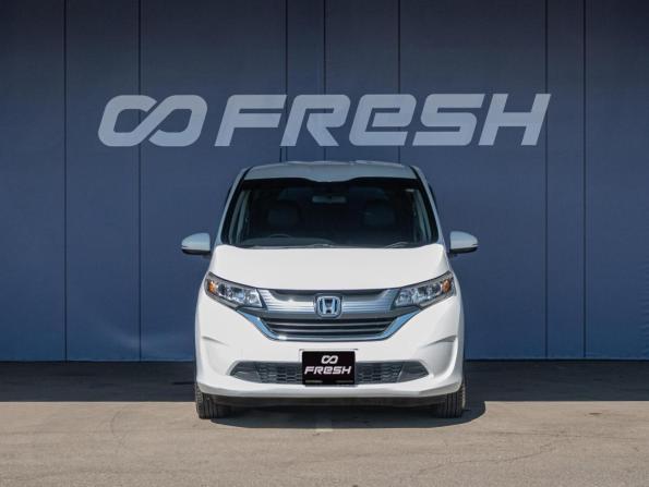 Honda Freed II с пробегом 2017 года, цена 1 600 000 рублей, 47092 км, компактвэн, Автокод Объявления