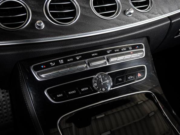 Mercedes-Benz E-Класс V (W213 S213 C238) с пробегом 2016 года, цена 2 785 000 рублей, 168592 км, седан, Автокод Объявления