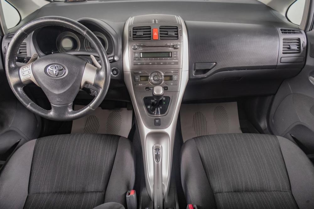 Toyota Auris I Томск  - изображение 11