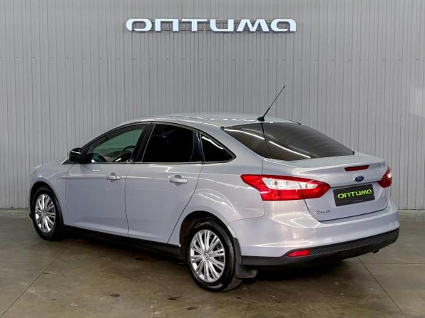Ford Focus III с пробегом 2012 года, цена 897 000 рублей, 190312 км, седан, Автокод Объявления