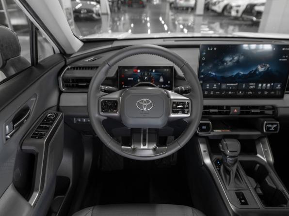 Toyota RAV4 VI (XA60) с пробегом 2025 года, цена 3 950 000 рублей, 30 км, внедорожник, Автокод Объявления