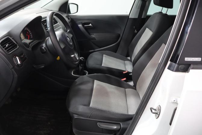 Volkswagen Polo V с пробегом 2014 года, цена 749 000 рублей, 143000 км, седан, Автокод Объявления