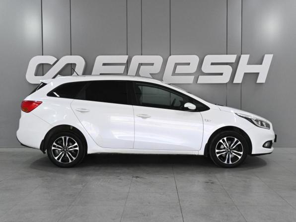 Kia Ceed II с пробегом 2015 года, цена 1 239 000 рублей, 171083 км, универсал, Автокод Объявления