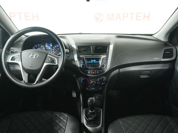 Hyundai Solaris I Рестайлинг с пробегом 2015 года, цена 750 000 рублей, 211922 км, седан, Автокод Объявления
