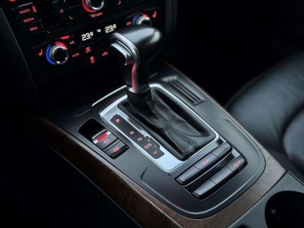 Audi A4 IV (B8) Рестайлинг с пробегом 2015 года, цена 1 850 000 рублей, 223425 км, седан, Автокод Объявления